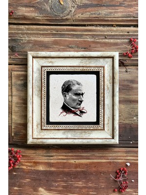 PremiumPort Şık Çerçeveli Taş Duvar Dekoru Tablo 20X20 cm Atatürk Fotoğrafı