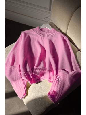 Zerogaprise Kadın Dik Yaka Yara Kol Crop Triko Kazak