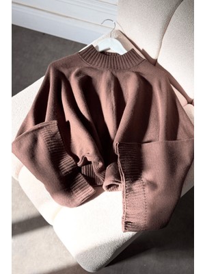 Zerogaprise Kadın Dik Yaka Yara Kol Crop Triko Kazak