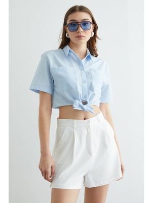 FullaModa Çift Cepli Önü Bağlamalı Crop Gömlek