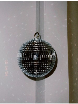 PremiumPort Yansımalı Discko Topu, 10 Cm, Y2K Tarzı, Eğlenceli Içerik, Dekorasyon