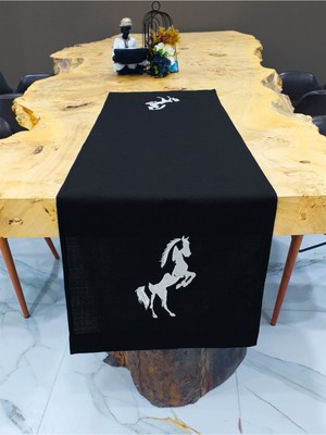 PremiumPort Gümüş At Nakışlı Ithal Keten Amerikan Servis ve Runner 40X140CM Siyah