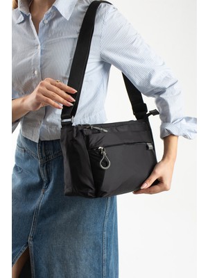 Sanmorris 6 Bölmeli Orta Boy Su Geçirmez Paraşüt Kumaş Çapraz Askılı Omuz Çantası 6026