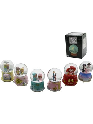 Ankaverse Büyük Boy - 10CM Pilli - Işıklı Müzikli Kar Küresi Cam Insan Figürlü - Desen Mix Renkli Herhangi Bir Tanesi Gönderilir (5286)