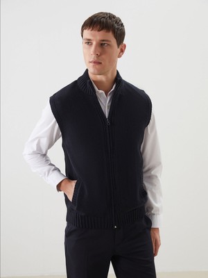 Lc Waikiki Yeni Sezon Standart Kalıp Dik Yaka Erkek Triko Yelek