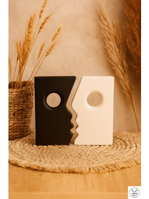 PremiumPort Modern Siyah Beyaz Yüz Figürü, Kitaplık ve Tv Ünitesi Dekoru (15X9 Cm)