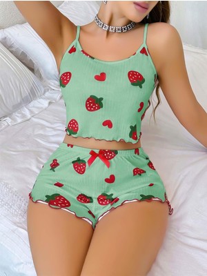İlkyaz Fashion Kadın Yeşil Çilek Desenli Şortlu Pijama Takımı 5060 RS34LN-ILKYZFS