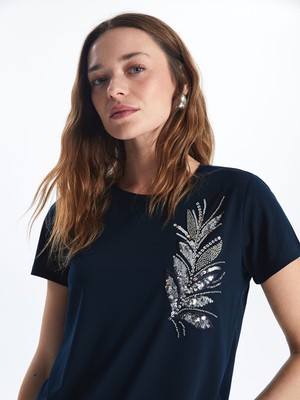 Lc Waikiki Yeni Sezon Bisiklet Yaka Pul Işlemeli Kadın Tişört