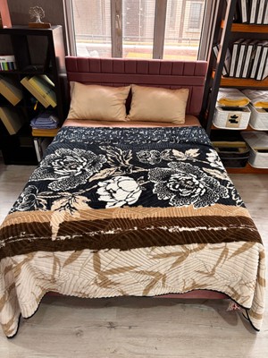 Solmayan Yıkanabilir Çift Kişilik Battaniye