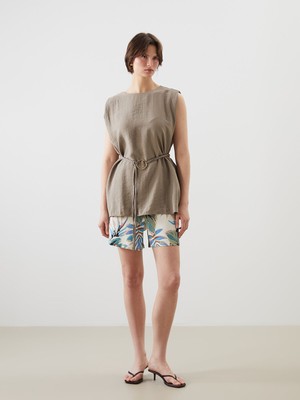 Lc Waikiki Yeni Sezon Beli Lastikli Çiçekli Kadın Şort