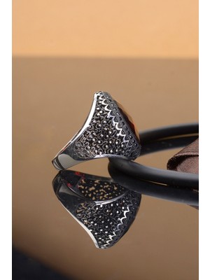 Innuendo Kırmızı Zirkon Oval Taşlı 925 Ayar Gümüş Erkek Yüzük