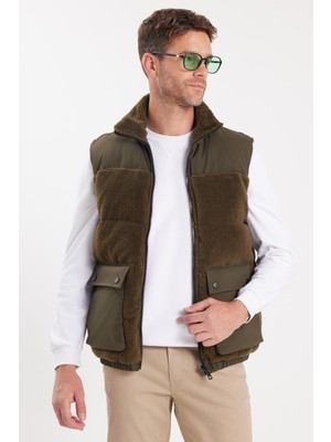 Tudors Erkek Regular Fit Klasik Kesim Kürk Detaylı Dik Yaka Çift Cepli Sıcak Tutan Koyu Yeşil Yelek