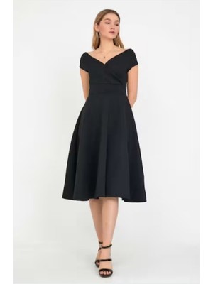 Emh Store Kadın Kısa Kollu Kruvaze Yaka Eteği Volanlı Krep Elbise