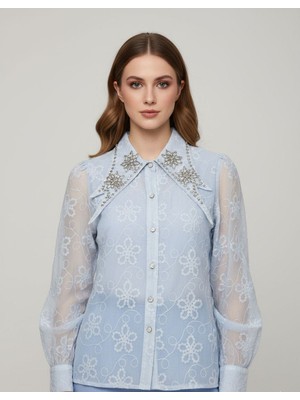 Rabiossa Kadın Kristal Taş Işlemeli Geniş Yaka Siyah Dantel Desen Gömlek