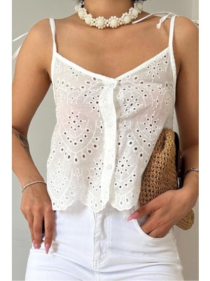 Emh Store Beyaz Bağcıklı Brode Bluz