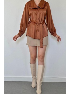 Emh Store Kahverengi Yakası Fırfırlı Kuşaklı Saten Gömlek