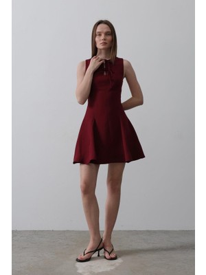 Emh Store Fiyonk Detay Sıfır Kollu Mini Elbise - Bordo