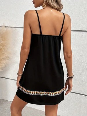 Emh Store Kadın Ip Askılı V Yakalı Etnik Desenli Detaylı Elbise