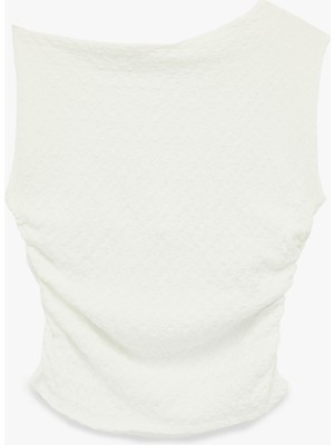 Koton Asimetrik Yaka Kolsuz Slim Fit Drapeli Bluz