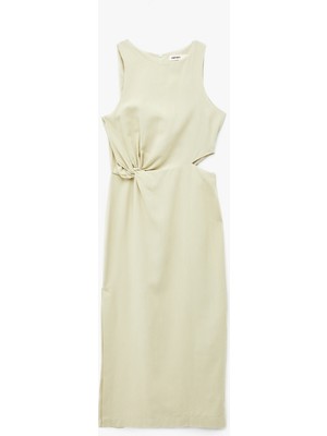 Koton Keten Görünümlü Slim Fit Bisiklet Yaka Kolsuz Pencere Detaylı Midi Elbise