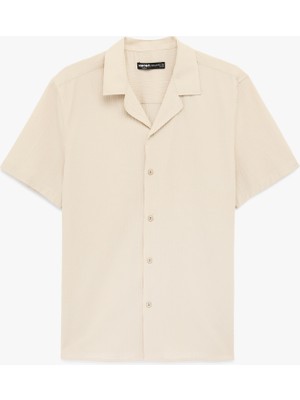 Koton Regular Fit Dokulu Düğmeli Kısa Kollu Apaş Yaka Gömlek