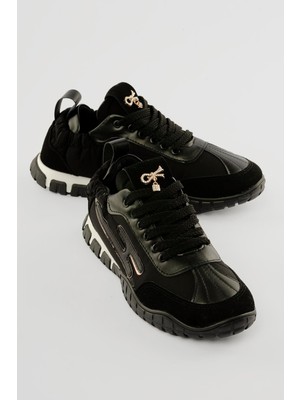 Mubiano Kadın Sneaker Paraşüt Toka Detaylı Lastik Arka Spor Ayakkabı Zephy Siyah
