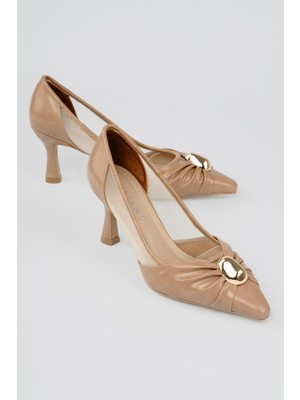 Mubiano Kadın Stiletto Toka File Detaylı Sivri Burun Topuklu Ayakkabı Lauris Vizon