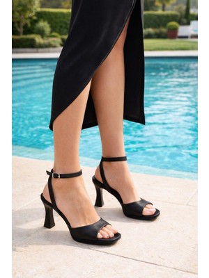 ModaOnn Kadın Tek Bantlı Zarif Platform Topuklu Ayakkabı