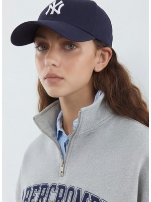 Modeva Global Kadın Gri Yarım Fermuarlı Oversize Sweatshirt – Baskılı, Yumuşak Dokulu, Günlük & Spor Şık