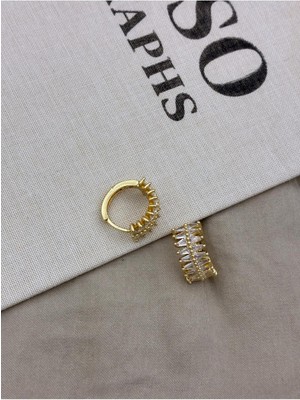 Hedef Bijuteri Zirkon Taşlı Gold Renk Zikzak Model Halka Küpe CM04