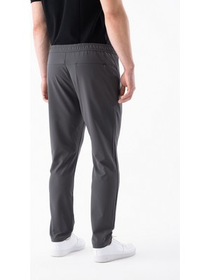 Erkek Ipli ve Havuç Kesim Pantolon