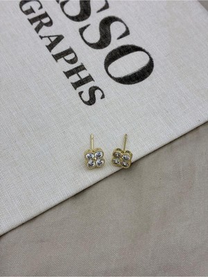 Hedef Bijuteri Dört Taşlı Gold Renk Çiçek Form Mini Çivi Küpe CM27