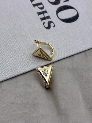 Hedef Bijuteri Gold Renk U Formlu Üçgen Model Üzeri Taşlı Küpe CM35