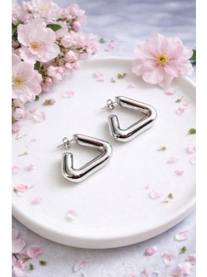 Yush Aksesuar Pınterest Üçgen Çelik Küpe