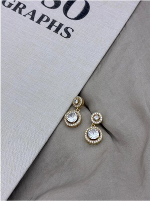 Hedef Bijuteri Gold Renk Sallatılı Yuvarlak Zirkon Taşlı Şık Tasarım Küpe CM47