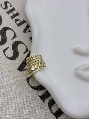 Hedef Bijuteri Gold Renkli 6 Sıralı Çoklu Görünümlü Zirkon Taşlı Kıkırdak Küpe Earcuff