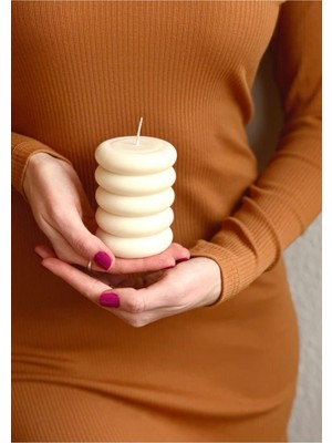 PremiumPort Beyaz Vanilya Kokulu Dekoratif Halka Mum, Şık ve Sıcak Atmosfer Için