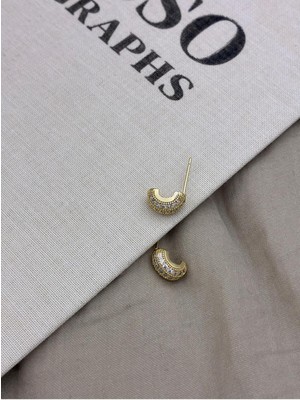 Hedef Bijuteri Gold Renk Yarım Halka Model Zirkon Taşlı Çivi Küpe CM180
