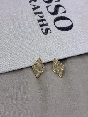 Hedef Bijuteri Gold Renk Baklava Desenli Geometrik Model KÜPECM111