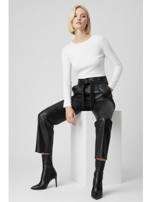 Deriderim Siyah Kadın Havuç Kesim Beli Kemerli Deri Pantolon