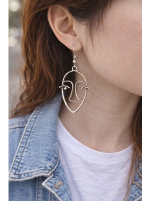 Herşey Nota Minimal Soyut Yüz Figürlü Gümüş Renk Unisex Günlük Küpe