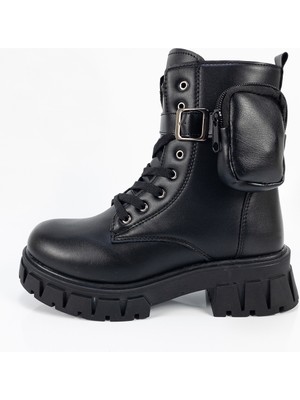 Aktaş Ayakkabı Kadın Siyah Su Geçirmez Çanta Detaylı Fermuarlı Bot