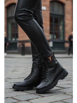 Ayakmod Siyah Cilt Fermuarlı Hafif Kadın Bot 351071 Z