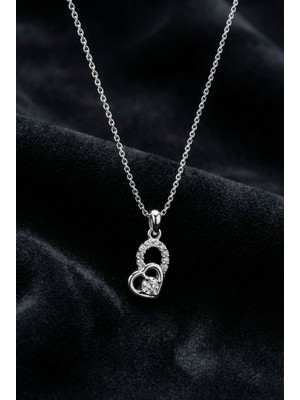 Roza Silver 925 Ayar Gümüş Rodyum Kaplama Zirkon Taşlı Minimal Tektaş Kalp Kolye