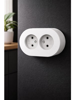 Eco Lounge Beyaz Renk Ikili Topraklı Priz – Modern Sıva Üstü Duvar Prizi, Lüks Dekoratif Elektrik Priz Çift Girişli