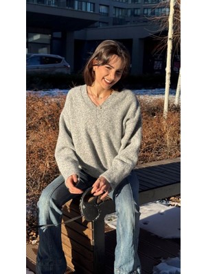 Leilaa V Yaka Basic Kazak