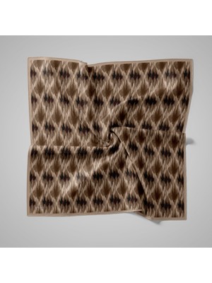 Piramit Naturel Eşarp | Kristal Baklava