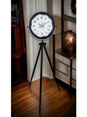 Çetiner Group Siyah Desenli Şık Tripod Ayaklı Saat