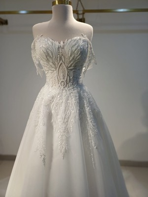 Zöhra Avcı Gelinlik Ve Moda Moonlight Fransız Dantel Helen Gelinlik