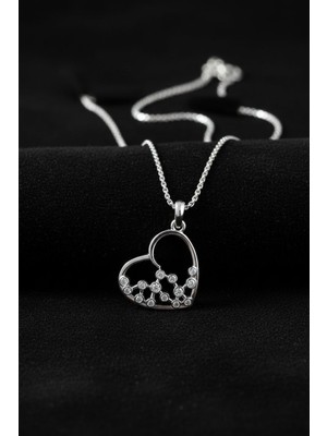 Erdobia 925 Ayar Gümüş Rodyum Kaplama Zirkon Taşlı  Minimal Yıldız Dizilimli Kalp Kolye